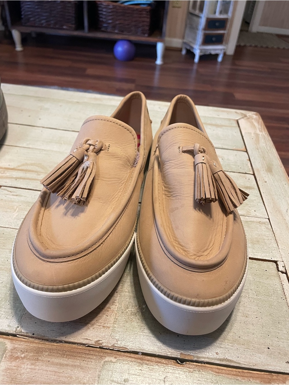 Women’s Sperry Tan Leather Tassel Slip-On Loafers